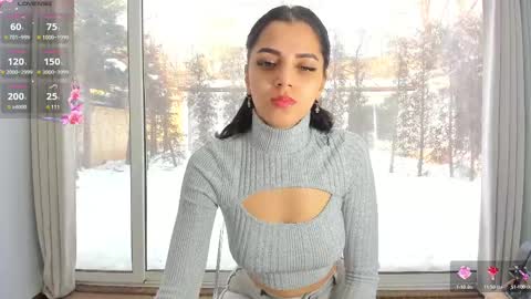 Snapshot of sarah_blake_ chatting on 02-26-25, 09:32 Sara online show from 02-26-25, 09:32