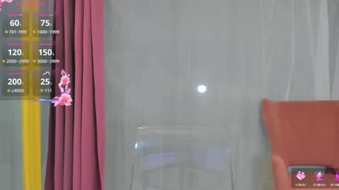 Snapshot of sarah_blake_ chatting on 10-07-25, 08:44 Sara online show from 10-07-25, 08:44