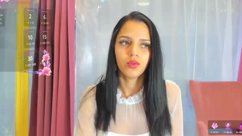 Snapshot of sarah_blake_ chatting on 10-10-25, 08:46 Sara online show from 10-10-25, 08:46