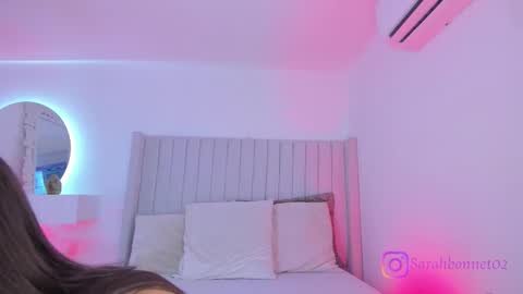 Sarah Bonneth online show from 11-07-25, 11:43