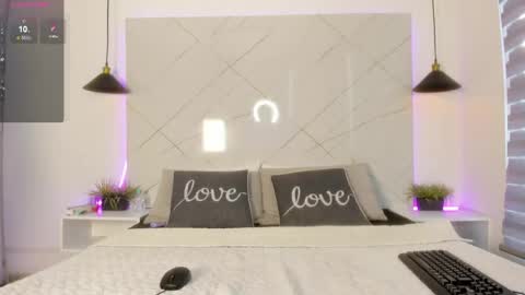 Snapshot of sarah_collens_ chatting on 05-30-26, 12:02 sarah_collens_ online show from 05-30-26, 12:02