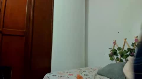 Sarah online show from 03-11-25, 02:10