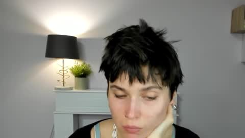 Snapshot of sarah_desire01 chatting on 03-22-26, 02:42 Sarah online show from 03-22-26, 02:42