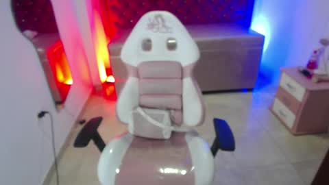 Snapshot of sarah_evansm chatting on 09-22-25, 08:44 Sara online show from 09-22-25, 08:44