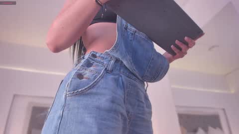       online show from 12-18-24, 07:41