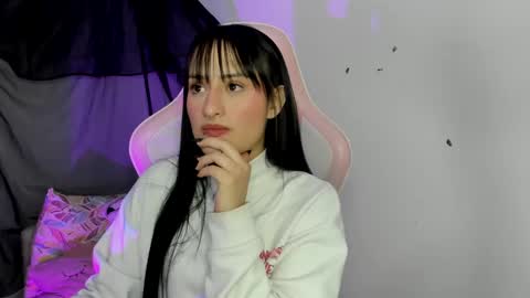 Sarah Ramirez online show from 01-26-25, 03:38