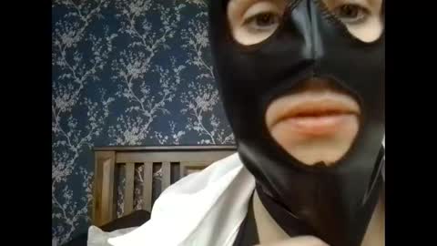 Snapshot of sarah_sean chatting on 11-20-25, 12:16 Sarahs room online show from 11-20-25, 12:16