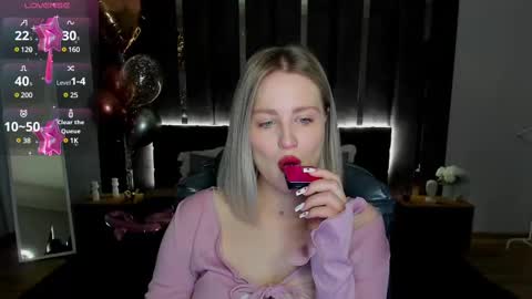 Sarah online show from 03-07-25, 01:09