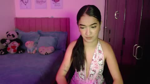 Snapshot of sarah_stone15 chatting on 02-26-25, 06:21 Sarah online show from 02-26-25, 06:21