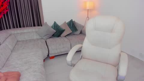 Sarah online show from 01-24-25, 11:02