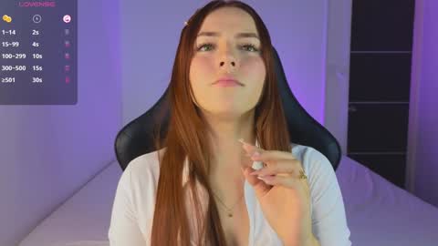 Snapshot of sarah_swtt chatting on 12-19-24, 04:13 - next broadcast 28 nov  7 pm Col online show from 12-19-24, 04:13