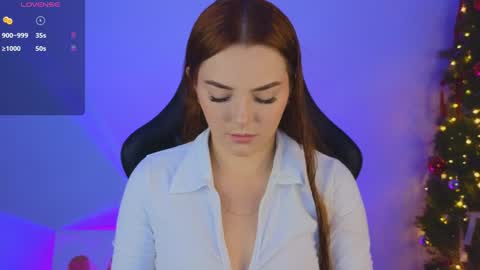 Snapshot of sarah_swtt chatting on 12-29-24, 03:33 - next broadcast 28 nov  7 pm Col online show from 12-29-24, 03:33