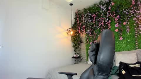 Sarah Deyvis online show from 01-06-26, 03:05