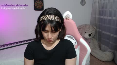 Snapshot of sarahdressler chatting on 01-26-25, 01:41 sarahdressler online show from 01-26-25, 01:41