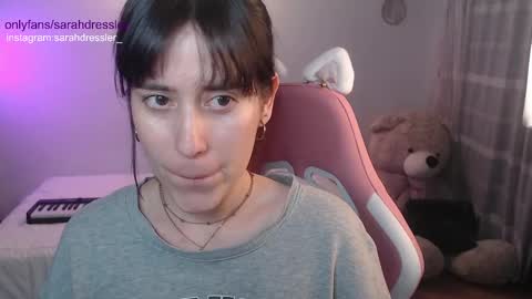 Snapshot of sarahdressler chatting on 02-11-25, 01:10 sarahdressler online show from 02-11-25, 01:10