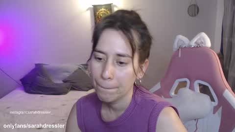 Snapshot of sarahdressler chatting on 10-05-25, 01:48 sarahdressler online show from 10-05-25, 01:48