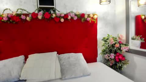 sara online show from 11-12-25, 04:02