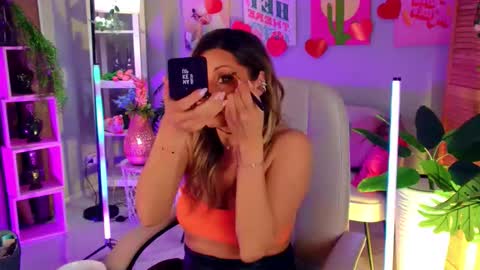 Divine Sarah NONUDE model online show from 03-26-26, 12:55