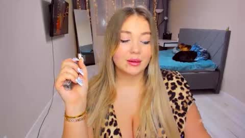 Sarah online show from 02-17-26, 03:19