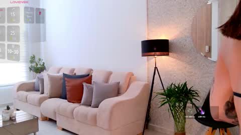 Sarah online show from 03-17-26, 04:43