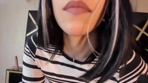 SARAH online show from 06-19-26, 01:15