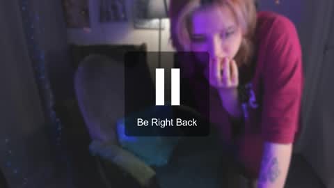 Snapshot of sarahshelby chatting on 05-23-26, 08:35 Sarah online show from 05-23-26, 08:35