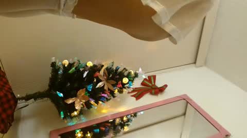 Sarah online show from 12-23-24, 06:00