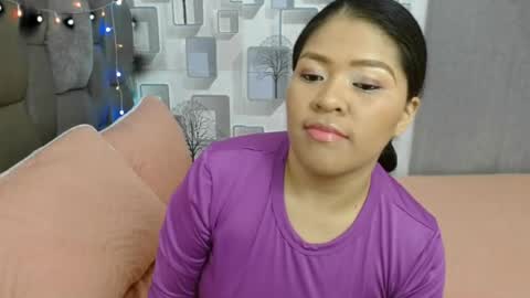 Snapshot of sarahsweetty chatting on 07-12-26, 05:31 Sarah online show from 07-12-26, 05:31
