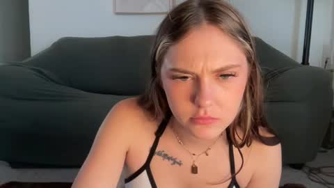 SarahxOliver online show from 04-09-26, 06:13