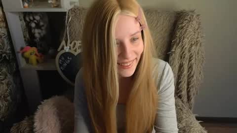 Sara online show from 05-26-26, 01:56