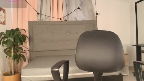 Snapshot of saralandry chatting on 11-06-25, 12:17 SARA online show from 11-06-25, 12:17