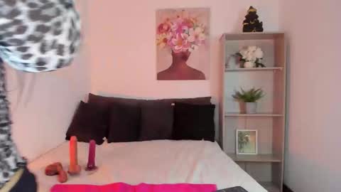 Snapshot of saramilf_69 chatting on 02-07-26, 03:16 saramilf_69 online show from 02-07-26, 03:16