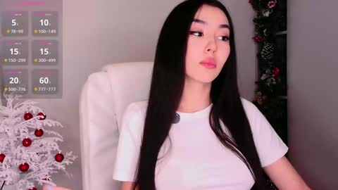 Snapshot of saranmia chatting on 12-24-24, 09:17 Mia online show from 12-24-24, 09:17
