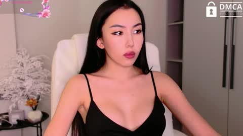 Snapshot of saranmia chatting on 10-07-25, 07:16 Mia online show from 10-07-25, 07:16