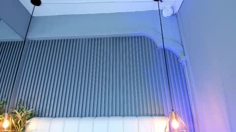 Sara   online show from 12-03-25, 10:41