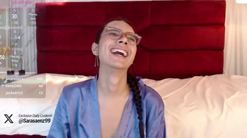 Sara online show from 01-12-25, 01:42