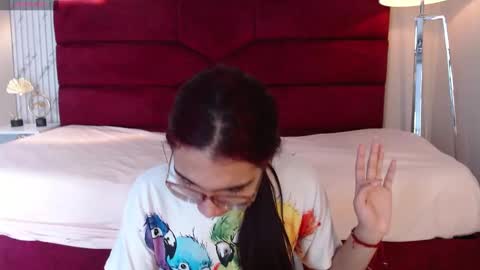 Sara online show from 01-25-25, 04:46