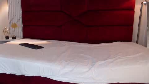 Sara online show from 02-08-25, 07:38