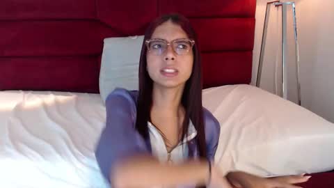 Sara online show from 02-16-25, 10:32