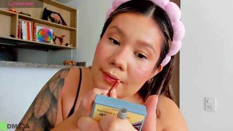 Snapshot of sarasmith19 chatting on 01-16-25, 08:03 Sara sarasmithfun by instagram online show from 01-16-25, 08:03