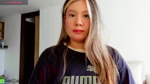 Snapshot of sarasmith19 chatting on 03-11-25, 09:59 Sara sarasmithfun by instagram online show from 03-11-25, 09:59