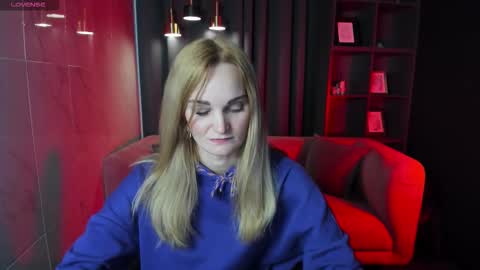 Sara online show from 09-30-25, 01:27