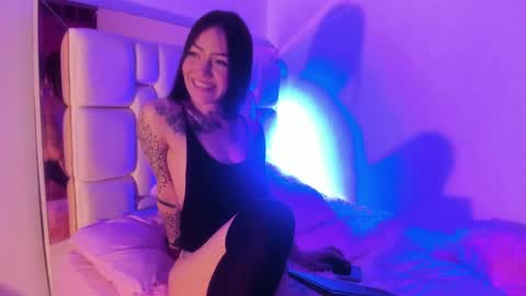 Snapshot of saratorresxx chatting on 01-08-25, 04:44 Sara online show from 01-08-25, 04:44