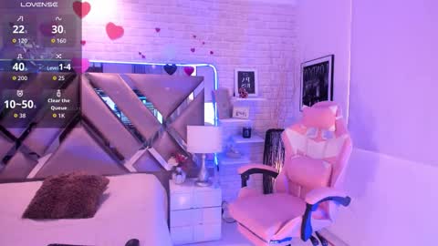 Snapshot of saratorresxx chatting on 03-21-26, 04:43 Sara online show from 03-21-26, 04:43