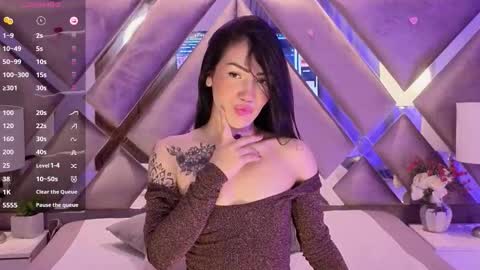 Snapshot of saratorresxx chatting on 03-27-26, 03:01 Sara online show from 03-27-26, 03:01