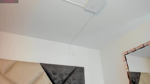      online show from 09-24-25, 06:44