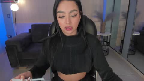 Sara Winstone online show from 12-14-24, 07:46