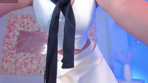 Sara Winstone online show from 01-07-25, 07:59