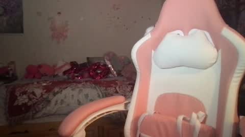 Snapshot of saraxcxo chatting on 09-28-25, 01:55 saraxcxo online show from 09-28-25, 01:55