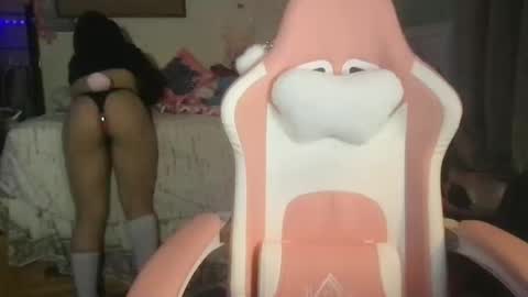 Snapshot of saraxcxo chatting on 10-14-25, 06:14 saraxcxo online show from 10-14-25, 06:14